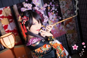 キセルから煙 花魁体験で思い出に残る写真を 花魁体験スタジオ やまと桜