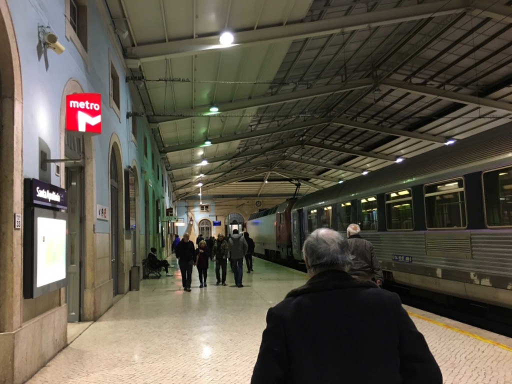ポルトからリスボンへの行き方 バスと電車どっちが良いか徹底比較してみたよ チームトラベラー 海外旅行 世界一周のバイブル