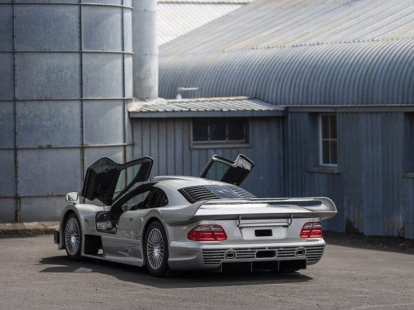 限定25台のみ 伝説のメルセデスベンツamg Clk Gtr がオークションに登場 予想落札価格は約5 8億円 Creative Trend