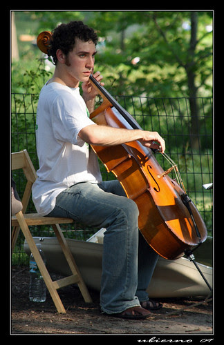 Music to relax in the park