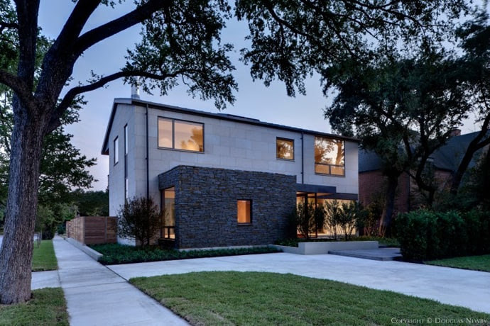 A Clean Modern House with a Beautiful Pool Terrace by Architect Marc McCollom   DesignRulz.com