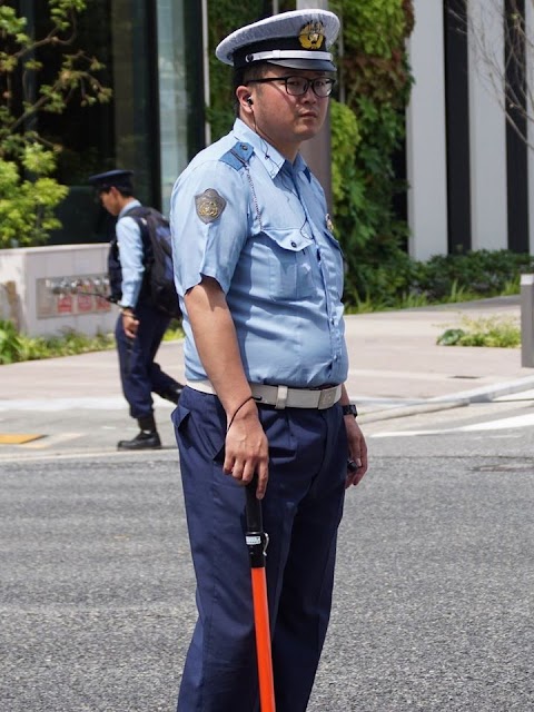 警察 参考 人 と は