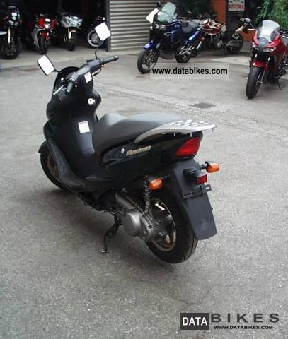 00 Suzuki Uc 125