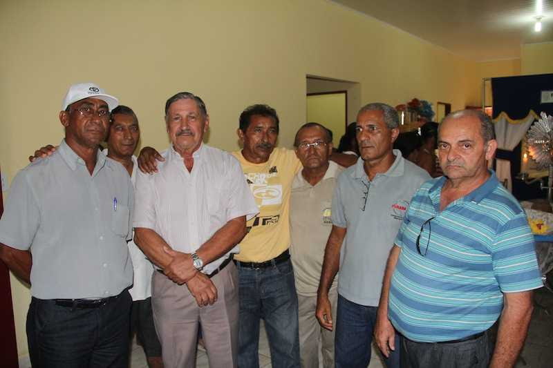 Ex-colegas da antiga Sucam, hoje Funasa, foram prestar última homenagem - Fotos: Alexandre Lima