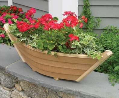 Wooden Boat Planter Building diy rowing boat plans | Crazy Aunt Purl