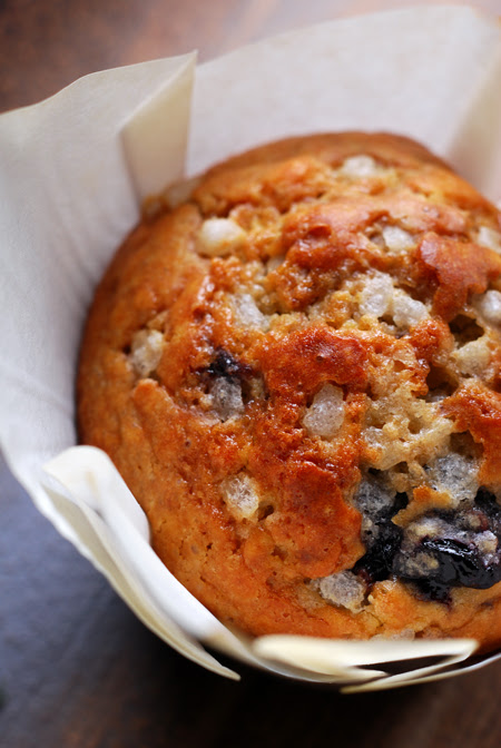 cherry and white chocolate muffins©