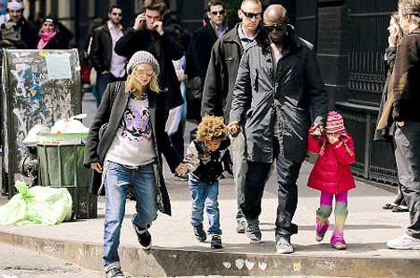 heidi klum kids pics. Heidi Klum with Seal and kids