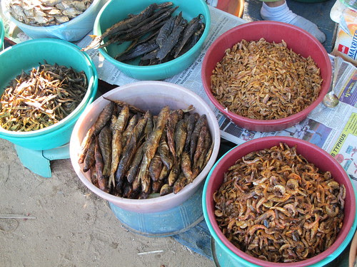 Dried fish and shrimp, Dilai Gate Sunday market
