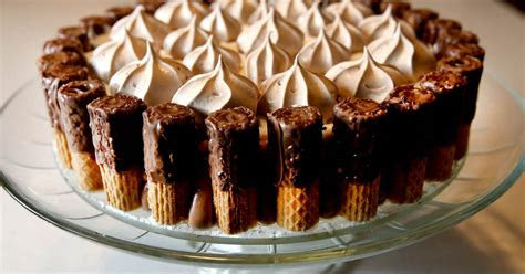 Daiya's cream cheese style spread can be enjoyed with your favourite breakfast bagel, in hors d'oeuvres and in other delicious recipes. Chocolate Wafer Roll Dessert
