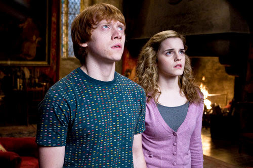 rupert grint and emma watson kiss