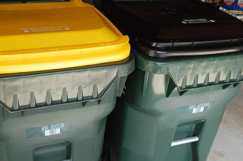 trash and recycle bins