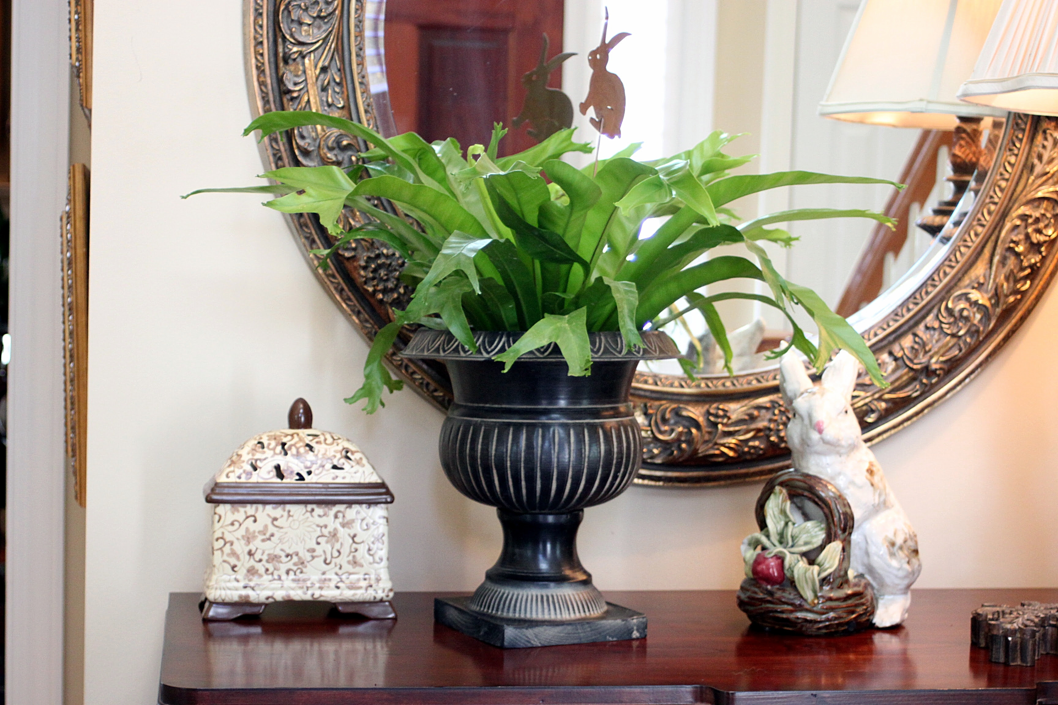 Elegant Dining Room Tables