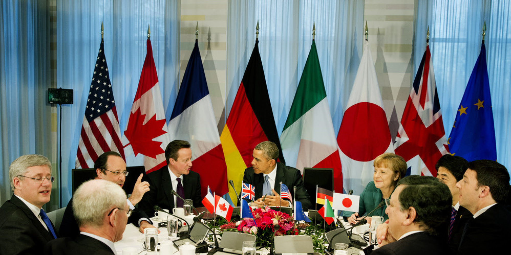 http://i.huffpost.com/gen/1703283/thumbs/o-RUSSIA-SANCTIONS-facebook.jpg