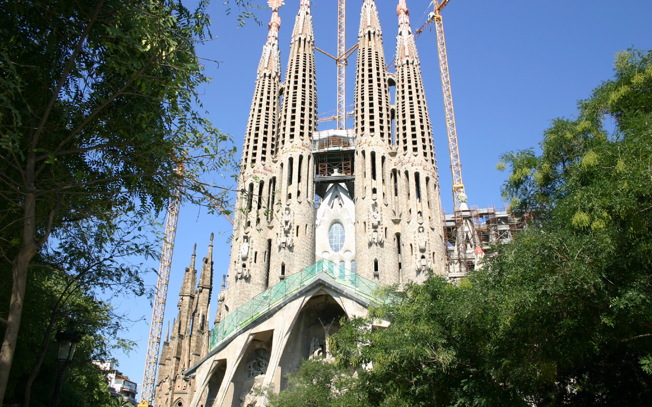 サグラダファミリアの壁紙 風景写真無料壁紙