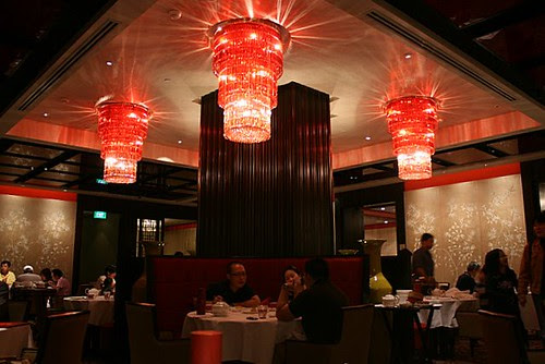 Shang Palace was renovated in late 2007, and its decor now sports modern Chinese opulence