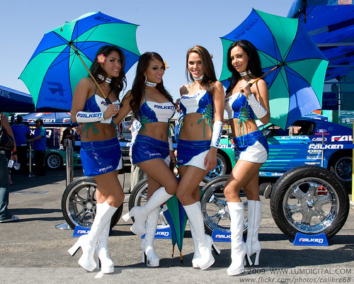  Umbrella Girls 