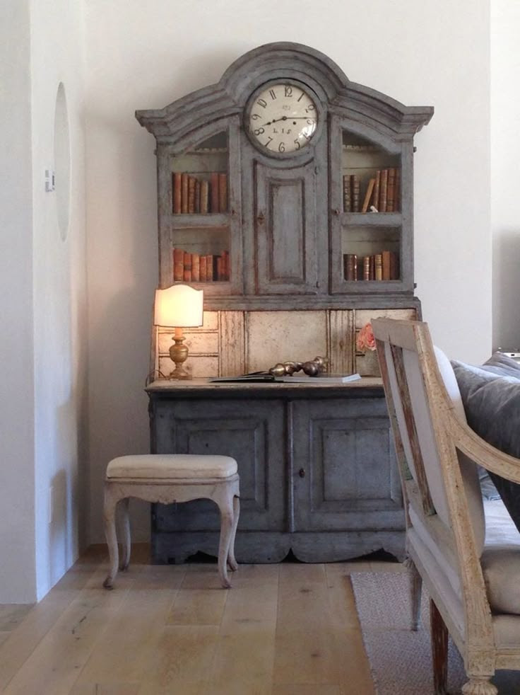 stylish patina, chalk paint, annie sloan, buy chalk paint online www.stylishpatinashop.com Antique Swedish Cabinet in the Living Room. #patinafarm