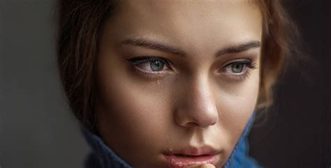 cute  beautiful girls  wallpapers