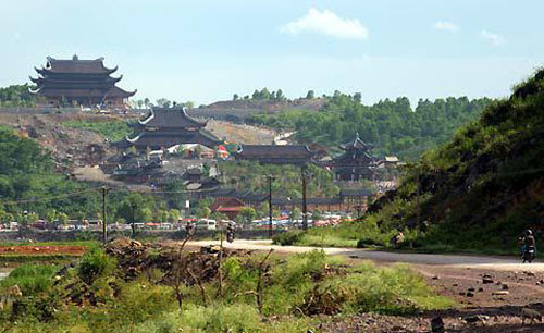 dai-gia-nguyen-van-truong-voi-nhung-du-an-tam-linh-nghin-ty