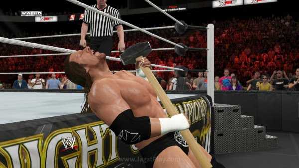 Dan pertempuran klasik antara Triple H dan Shawn Michaels.