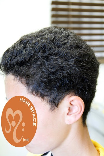 メンズベリーショートの縮毛矯正 石川県金沢市の美容室 理容室ｈａｉｒｓｐａｃｅｍ ｅｍ 縮毛矯正 デジタルパーマ 香草カラー 着付け シェービング トリートメント