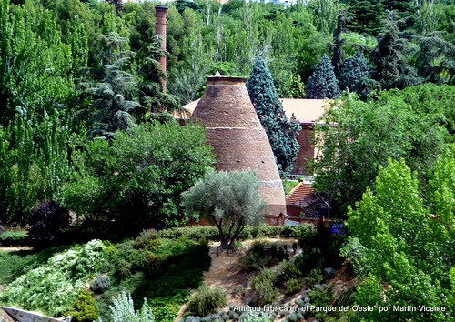 Antigua fábrica en el Parque del Oeste. Madrid