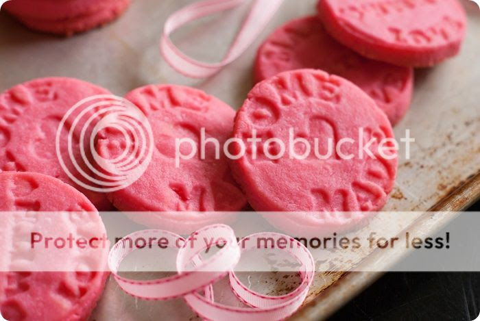 made with love ♥ pink almond shortbread cookies from @bakeat350