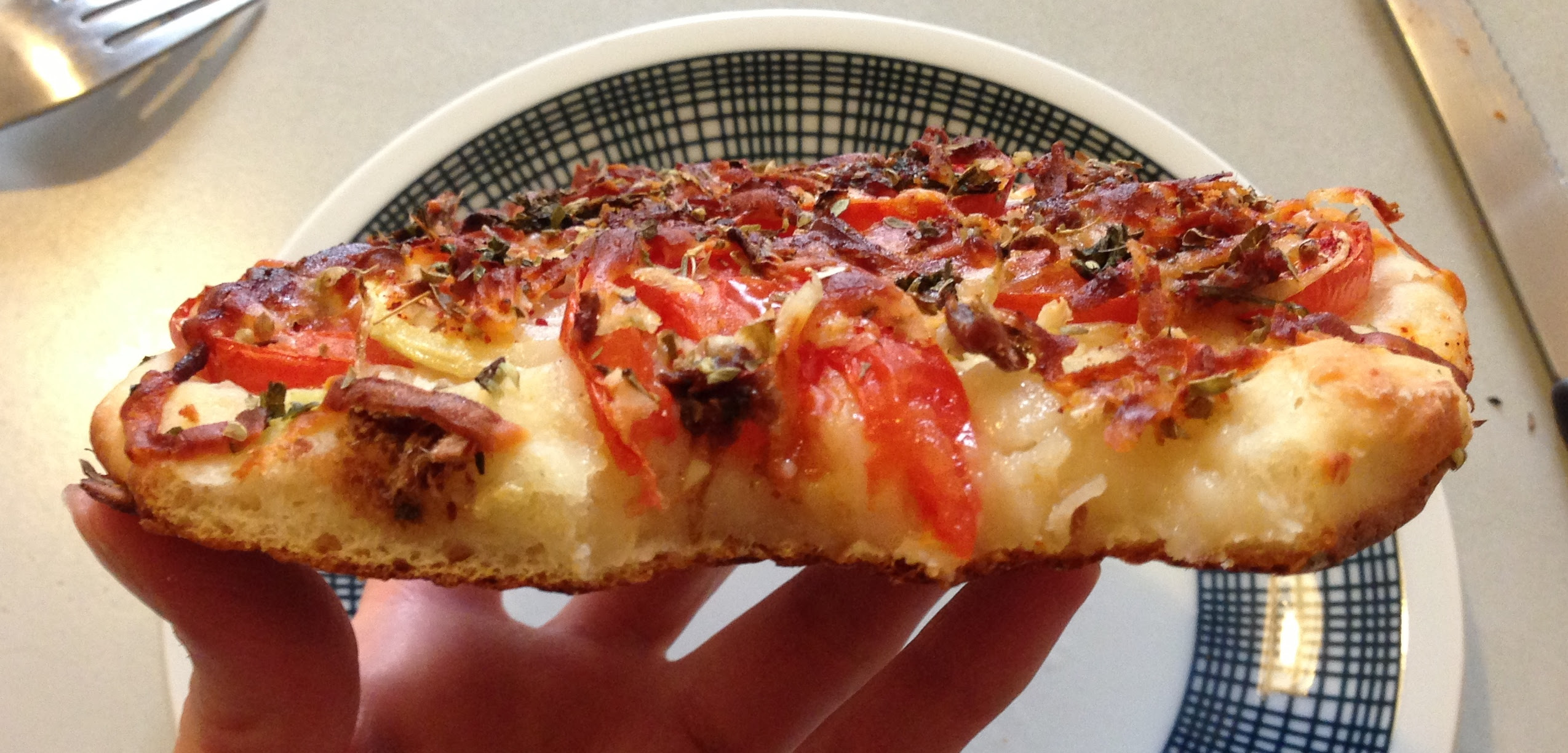 Petite Focaccia Moelleuse A La Patate Avec Anchois Tomates