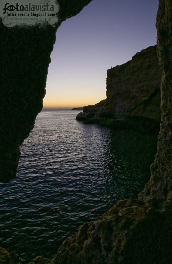 Ocaso en el mar