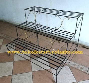 DINOMARKET PasarDino Rak standing pot besi tanaman hias DINOMARKET PasarDino Rak standing pot besi tanaman hias