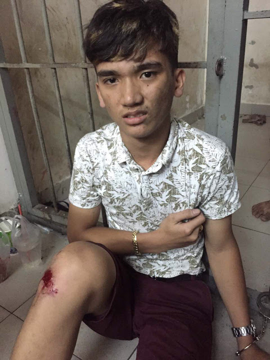 Truy đuổi 2 tên cướp chuyên “săn” du khách nước ngoài - 1