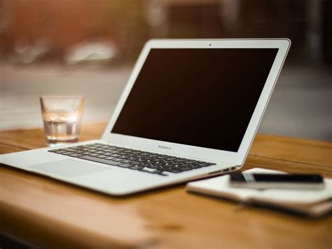 It's always exciting when you're ready to upgrade your smartphone, and if you're an apple iphone or samsung galaxy fan, then you probably wait with great anticipation to see what each new smartphone will offer. Apple laptop notebook notes-Brand HD Wallpaper Preview