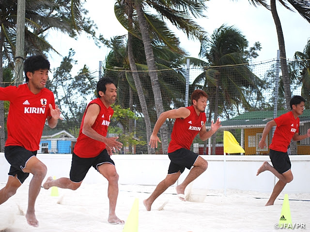 ビーチサッカー日本代表 フィジカルトレーニングとゲーム形式でトレーニングマッチに向けて準備 Jfa 公益財団法人日本サッカー協会