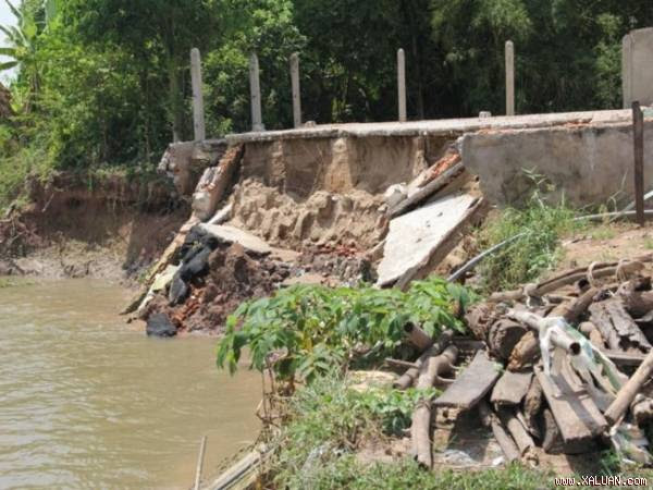 Đồng Tháp có đến 45 xã, phường, thị trấn bị sạt lở