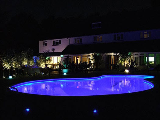 pools seven features lighting 001