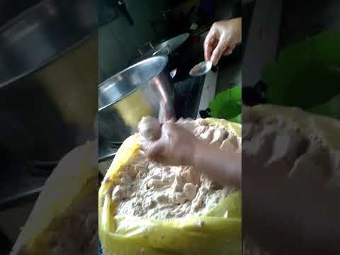 Berikut Cara membuat bakso daging sapi, terhot!