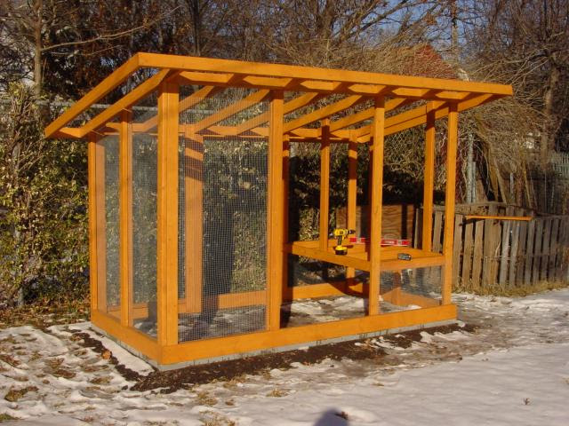 CHOVATELSKÁ ZAŘÍZENÍ DRŮBEŽE | CHOVATELSKÁ ZAŘÍZENÍ