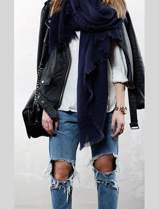 LE FASHION BLOG SWEDISH BLOGGER STYLE LEATHER DISTRESSED DENIM LISA OLSSON NAVY BLUE OVERSIZED SCARF WHITE CASUAL BUTTON DOWN SHIRT TOP CHAIN STRAP BLACK BAG RIPPED KNEE JEANS ROSE GOLD BOYFRIEND WATCH 2 photo LEFASHIONBLOGSWEDISHBLOGGERSTYLELEATHERDISTRESSEDDENIMLISAOLSSON2.jpg