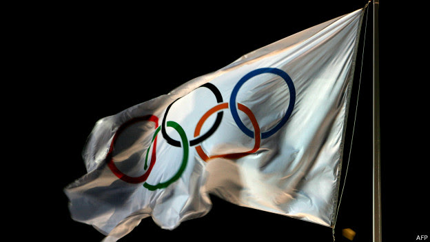 Bandeira olímpica | Crédito: AFP