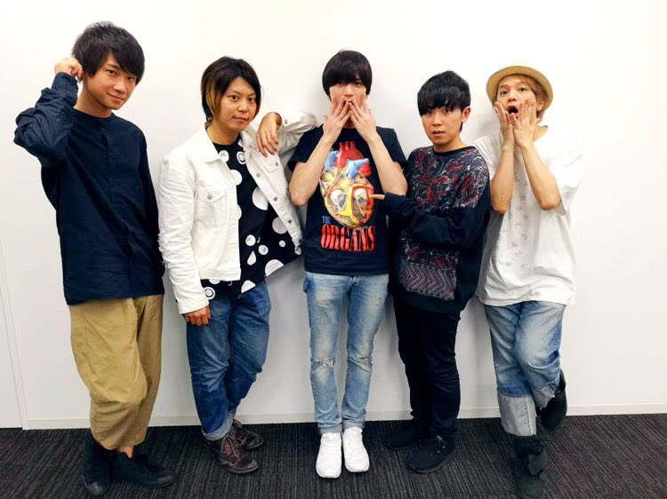 ほんとに偶然 あんスタ Knights声優5人が 偶然 揃ったという写真を投稿 そんなはずknights にじめん