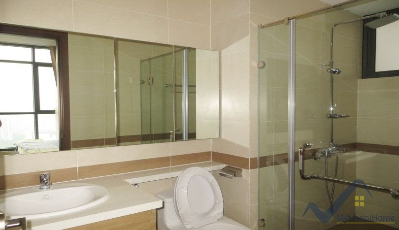 New Trang An Complex apartment for rent with 02 beds 82m2