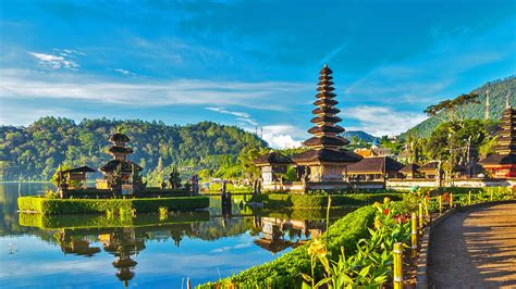 bali hotels tours shopping nightlife  bali travel