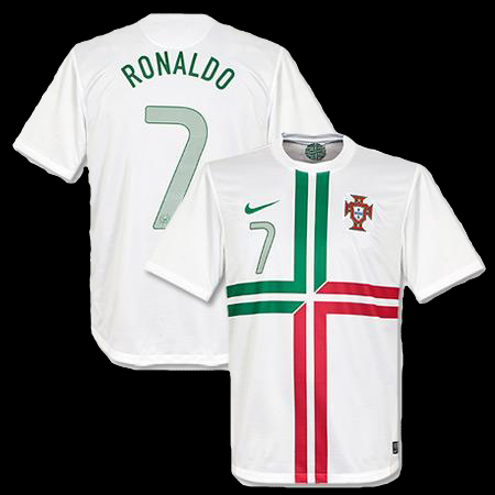 Ronaldoeuro 2012 on Cristiano Ronaldo And Portugal White Jersey Kit For The Euro 2012