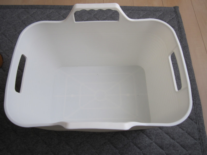 ダイソー ダイソーの500円プラスチックバスケットがシンプルで便利 ひつじ日和