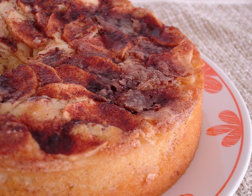 Apple coffee cake