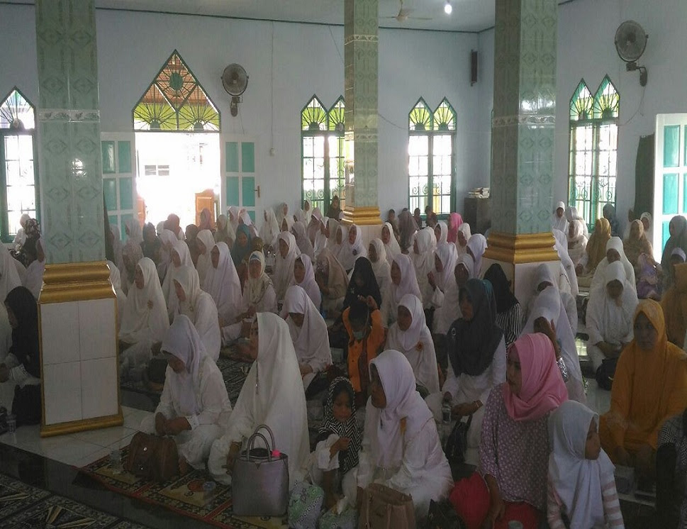 Majelis Taklim Jamiatun Nisa Gelar Pengajian Rutin Bulanan 