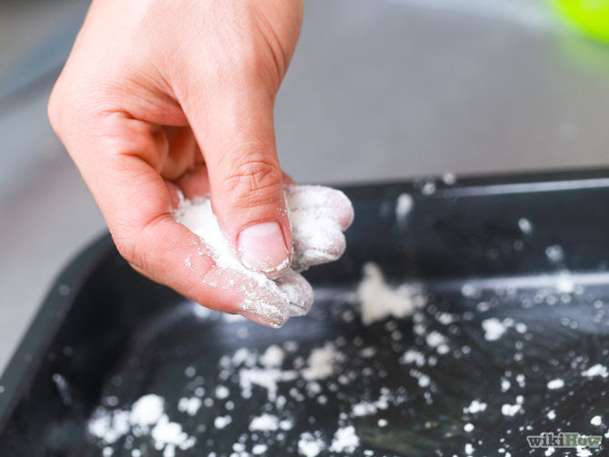 Line a Cake Tin Step 16.jpg