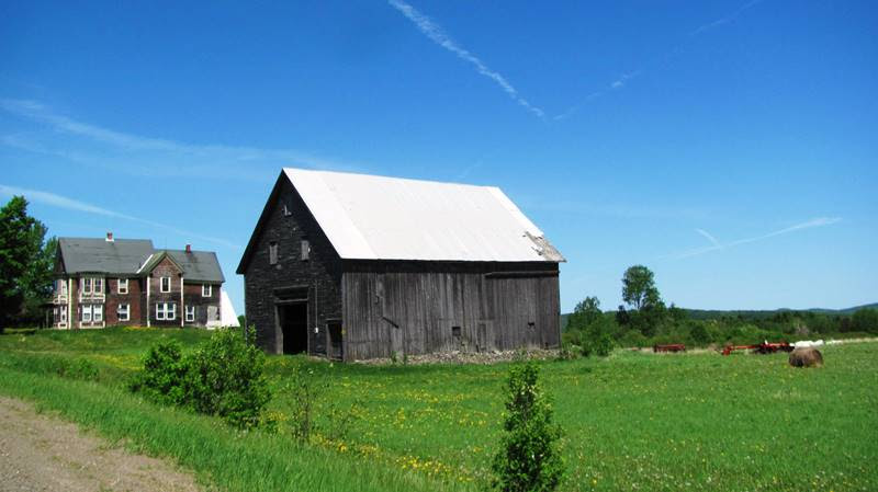 Farmhouse and Barn on U.S. Rt. 2 (2012)