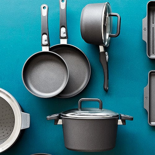 pot and pan organizer drawer