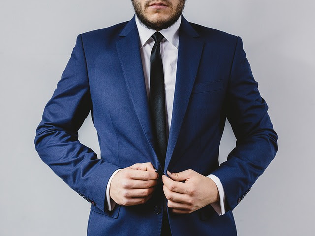 卒園式の父親 パパの服装 スーツ ネクタイ 靴の選び方は 情熱的にありのままに